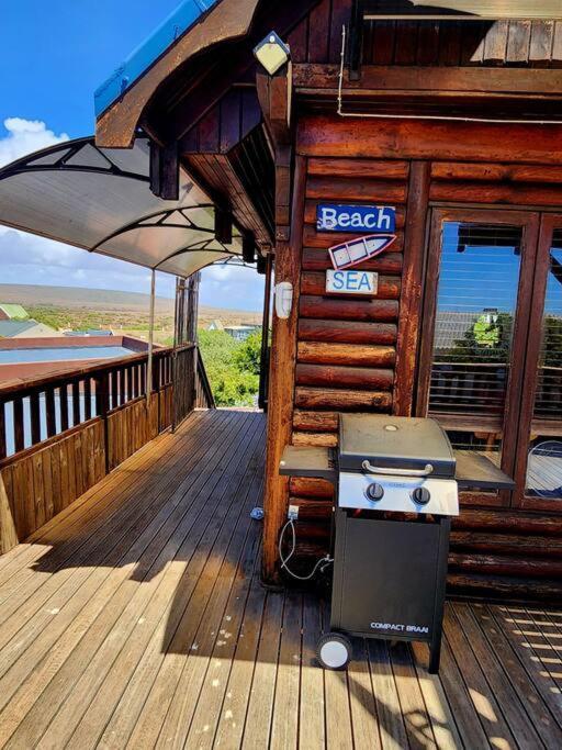 The Quaint Log House Houthuis * St Helena Bay