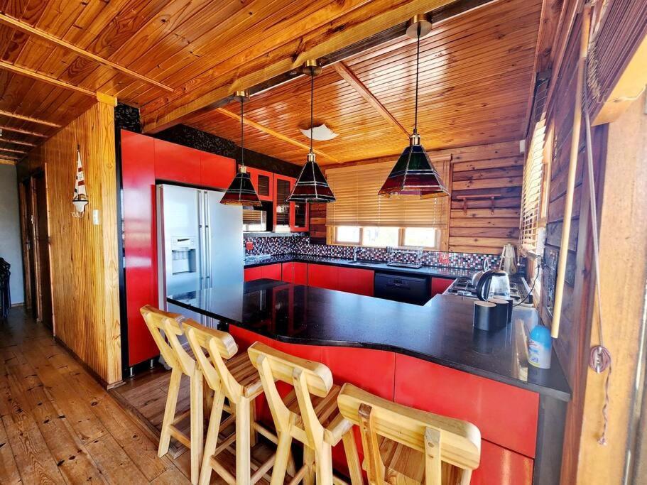 The Quaint Log House Houthuis St Helena Bay