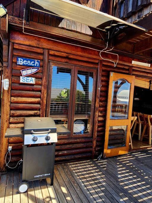 The Quaint Log House Houthuis *