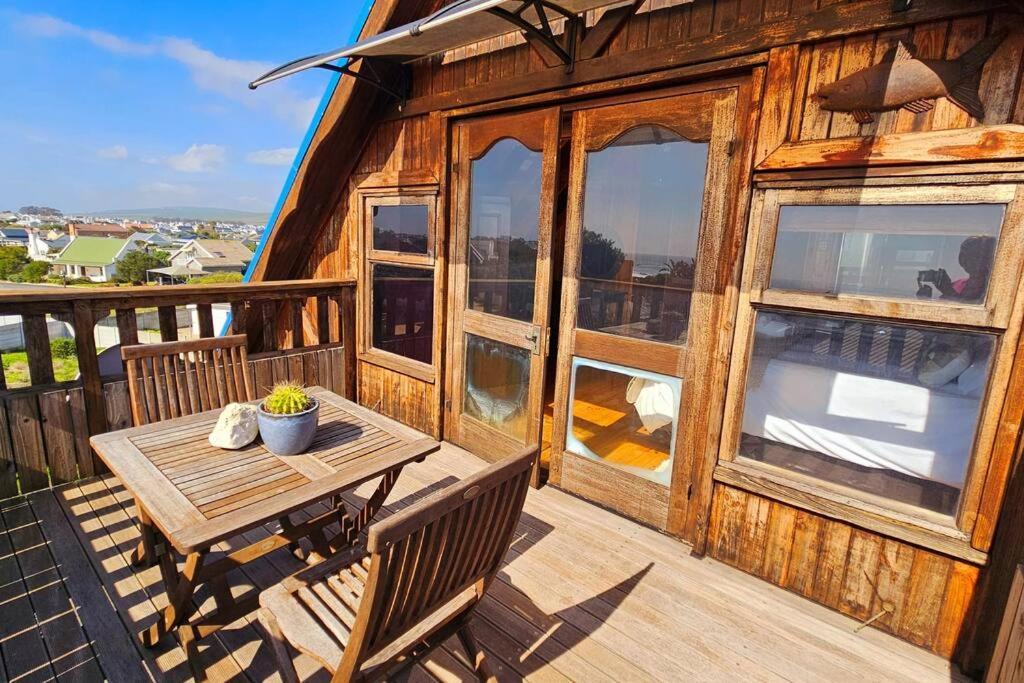 The Quaint Log House Houthuis Holiday home